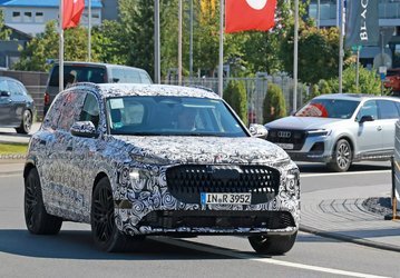 Коллега BMW X7 M и Mercedes–AMG GLS. Новый Audi SQ7 2026 впервые показали вживую