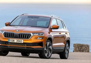 В Россию привезли новые «люксовые» Skoda Karoq 2024: за пару месяцев машина подешевела на 750 тыс. рублей