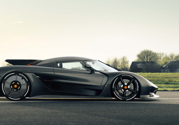 Владельцу сгоревшего дотла Koenigsegg Jesko подарят новый автомобиль. Остальные машины проверят