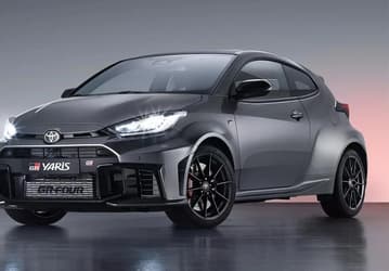 В Россию привезли Toyota Yaris GR с самым мощным серийным трехцилиндровым мотором: 280 л.с. и полный привод за 6,5 млн рублей