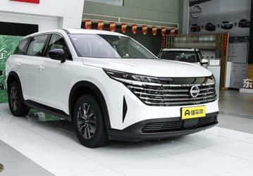 Новейший Nissan Pathfinder можно купить в России всего за 6 млн рублей – на миллион дешевле, чем в июне