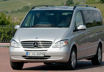 В России продают Mercedes-Benz Viano Филиппа Киркорова. В объявлении указано, что другой такой машины «в природе больше не существует»