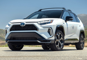 Подробности о новой Toyota RAV4 утекли до анонса