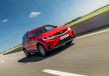 BelGee X50 гораздо сильнее отличается от Geely Coolray, чем считалось ранее: он получил не только локализованные детали, но и разные улучшения