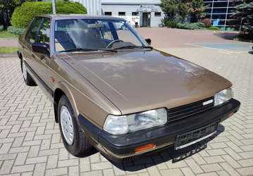 Новые «капсулы времени» Mazda 626 практически без пробега простояли около 40 лет на складе