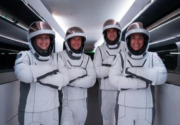 Илон Маск подтвердил, что Polaris Dawn и SpaceX завершили подготовку к историческому выходу в открытый космос