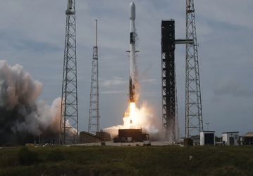 «Тропическая депрессия» отступила: SpaceX запустила частный грузовой корабль Cygnus к МКС, но без проблем не обошлось