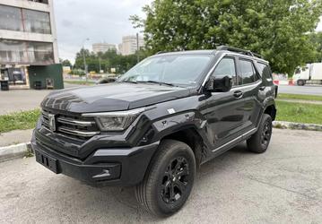 Брутальный аналог Toyota Land Cruiser Prado сильно подешевел в России. Tank 400 стал доступнее на миллион рублей