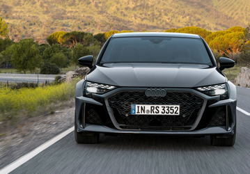 Конец эпохи: представлен Audi RS3 — последний автомобиль на рынке с пятицилиндровым двигателем 2,5 TFSI мощностью 394 л.с.
