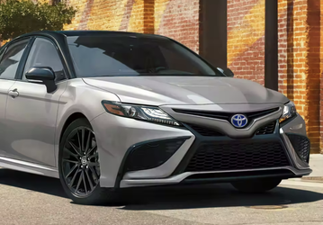 В России подорожала Toyota Camry: средняя цена — уже 5,3 млн рублей