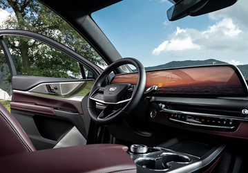 Представлен Cadillac XT5 2025 с 33-дюймовым 9K-экраном