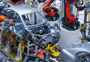 General Motors увольняет сотрудников, продажи на крупнейшем автомобильном рынке рухнули. Компания меняет стратегию в Китае