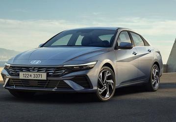 Hyundai Elantra вернулась в Россию. Машину в комплектации Lux с «автоматом» продают за 2,6 млн рублей