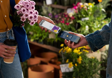 Теперь без Apple Pay и Wallet: платежи с iPhone выходят на новый уровень — Apple разрешит разработчикам использовать NFC с другими сервисами и приложениями