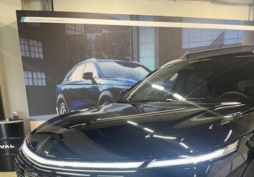 Совершенно новый Haval F7 уже в салонах российских дилеров: живые фото