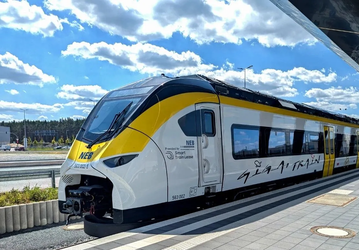 Запущен первый поезд Tesla Giga Train
