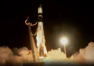 Rocket Lab успешно запустила спутник Strix для наблюдения Земли