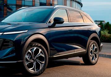 Новейший Haval F7 — всего 2,3 млн рублей. Продажи новинки стартуют в Белоруссии, там кроссовер сильно дешевле, чем в России