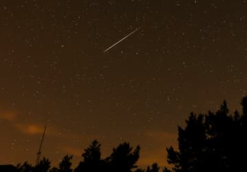 Самый яркий и запоминающийся метеорный поток Персеиды близится к пику