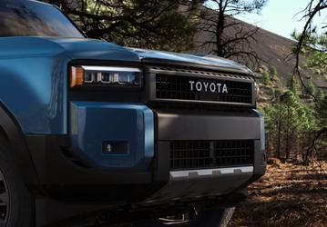 Toyota может полностью отказаться от бензиновых автомобилей на ключевом рынке — их заменят гибридами