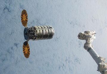 Канадский робот-манипулятор Canadarm2 готовится к своей 50-й стыковке с МКС