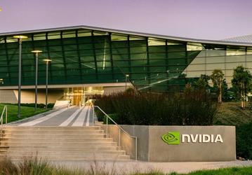 Nvidia столкнулась с риском замедления роста из-за изменений в политике капитальных расходов крупных клиентов
