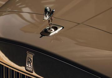Богатые россияне предпочитают Rolls-Royce, но самая популярная модель — по-прежнему Lamborghini Urus. Итоги июля на рынке люксовых авто
