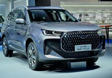 Первый кроссовер Chery за 14 тыс. долларов с 8-ступенчатым «автоматом». В Китае представлен Chery Tiggo 7 Plus 2025