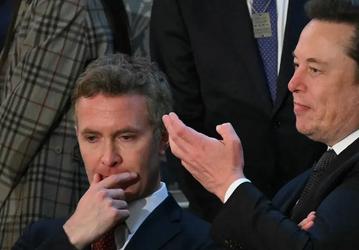 Маск снова продаст акции Tesla, чтобы спасти X? Выручка упала на 84% по сравнению со вторым кварталом 2022 года