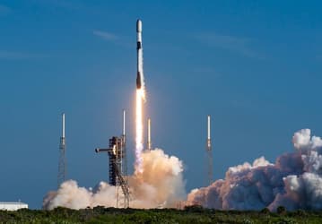 SpaceX успешно запустила очередную группу спутников Starlink после короткой паузы