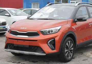Кроссовер Kia с «автоматом» — за 1,74 млн рублей. Минимальная стоимость Kia KX1 в России существенно опустилась