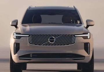 Таким будет новый Volvo XC90. Флагманский кроссовер рассекретили до премьеры