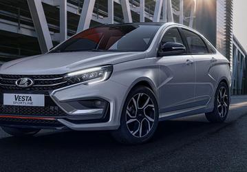 Из-за потенциальной проблемы с возгоранием АвтоВАЗ почти не отгружает Lada Vesta дилерам — машины вновь складируют на территории завода