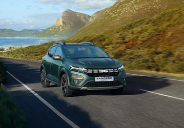АвтоВАЗ избавляется от наследия Renault? Из Тольятти вывезли партию новых Renault Sandero Stepway — эти кроссоверы должны были выпускать в России