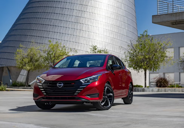 Последний новый автомобиль на рынке США дешевле 20 000 долларов. Представлен Nissan Versa 2025