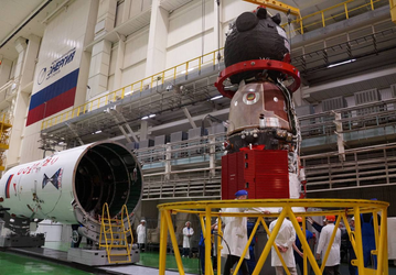 На Байконуре состыковали «Союз МС-26» с переходным отсеком