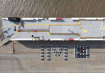 «Поздравляю команду Tesla Giga Shanghai». Илон Маск подтвердил отгрузку миллионного экспортного автомобиля с китайского завода