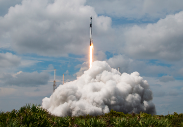 SpaceX прекратила запуски после проблем со второй ступенью миссии Crew-9