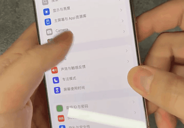 Как выглядит «смертельный хват» iPhone 16 Pro Max: пользователи показали зависания экрана