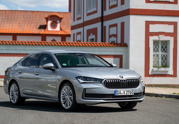 Новый Skoda Superb, который можно купить в России, признали безопасным автомобилем в краш-тесте EuroNCAP