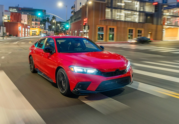 В Россию привезли экономичную Honda Civic последнего поколения