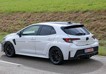 Новую Toyota GR Corolla засняли на дороге