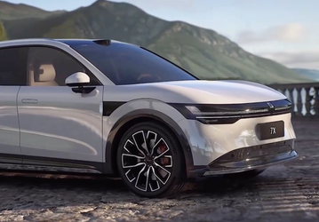 Zeekr призвала не копировать Tesla Model Y, а переосмыслить чисто электрические кроссоверы