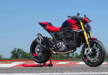 Представлен особенный Ducati Monster SP в честь 20-летия серии Monster Hunter