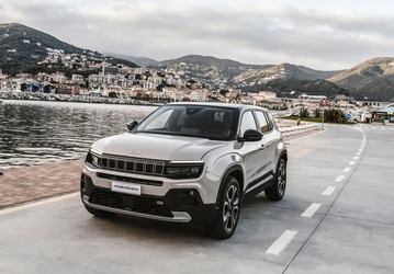 Представлен Jeep Avenger 2025 с огромным количеством физических кнопок вместо сенсоров