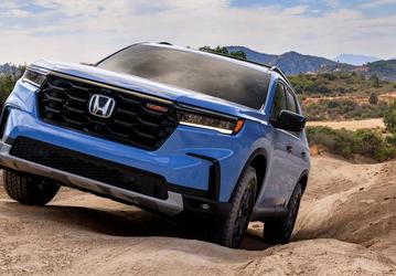 Новые Honda Pilot TrailSport 2024 предлагают в России по цене от 5,7 млн рублей