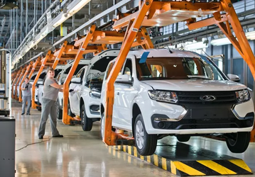 АвтоВАЗ теперь предлагает Lada Largus в кредит без первоначального взноса