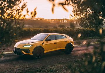 В Россию привезли Lamborghini Urus 2024: 666 л.с. и гарантия один год