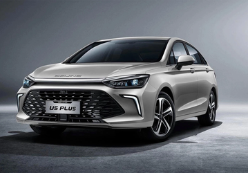 Замена Skoda Octavia, Kia Cerato и Hyundai Elantra. Выпускаемый в России седан BAIC U5 Plus, который стартовал с отметки 1,7 млн рублей, сильно подорожал с прошлого года