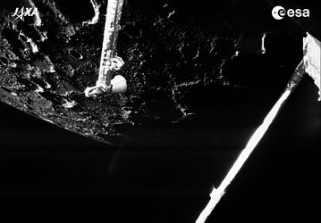 Космический аппарат BepiColombo сделал уникальные снимки Меркурия с расстояния 165 км над поверхностью планеты